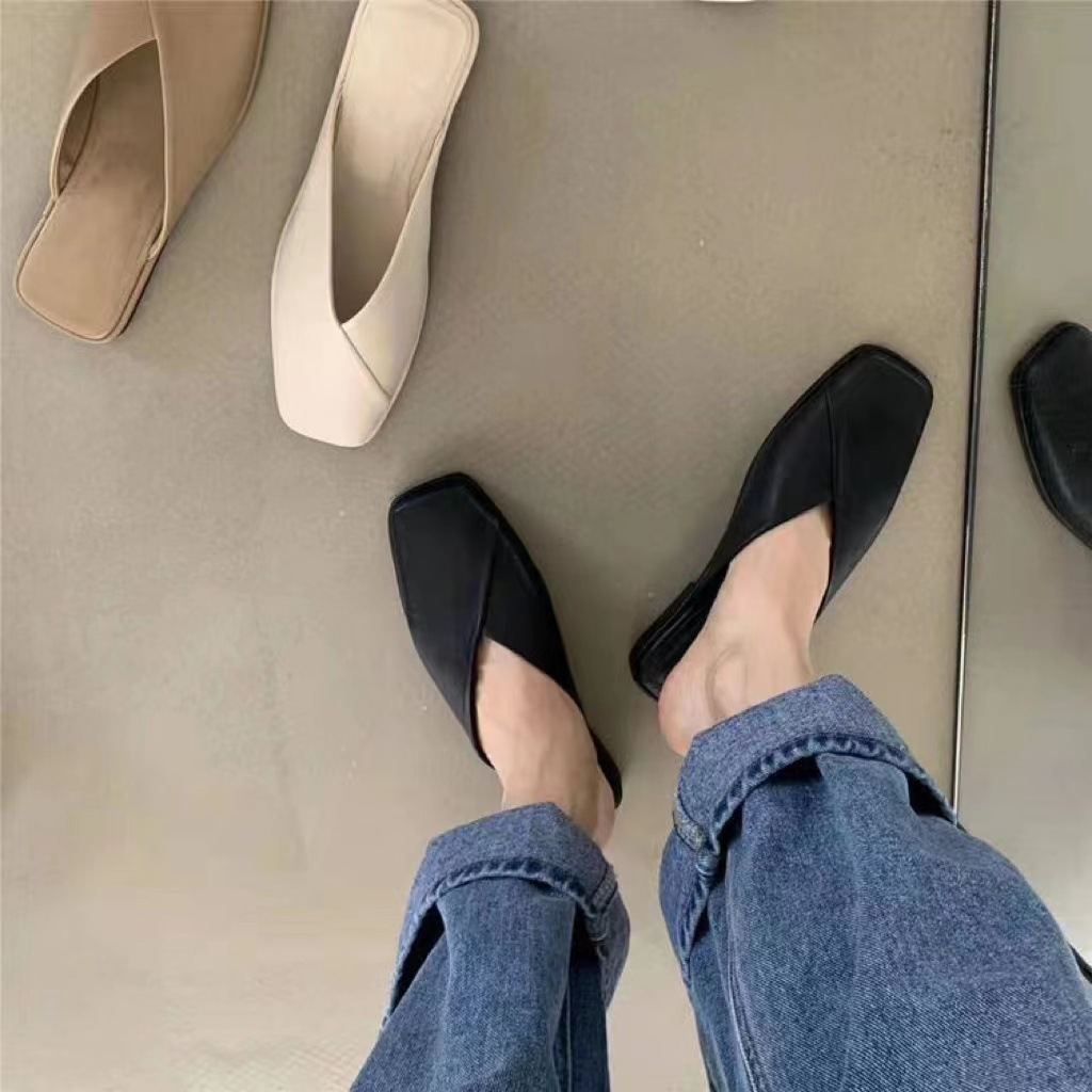 Fashion Slip on Mules Big Size 43 Flat Slippers Summer Women Flat Casual Outdoor Square Toe Shoes Ladies Slippers