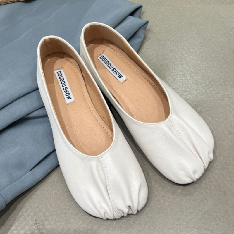 Korean Version Flat Bottom Comfortable Soft Sole Square Toe Single Shoes 2023 New Fashion Casual Simple Women Shoes Autumntime