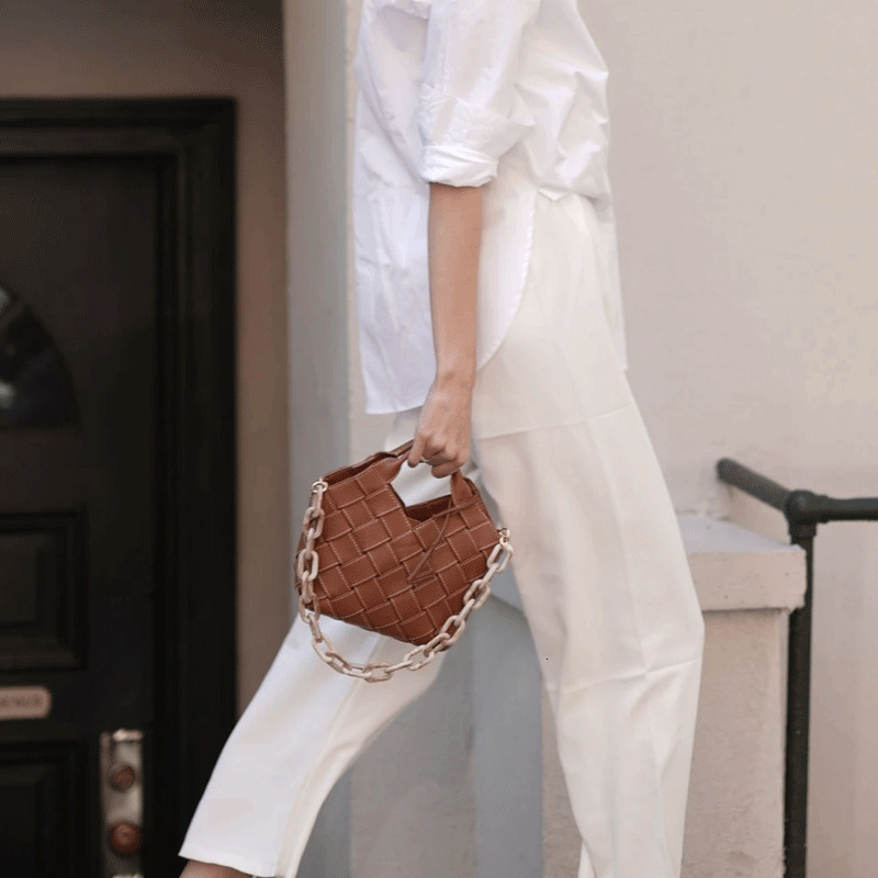 2025 Designer VERED Melad Style Light Luxury Premium Single Shoulder Wrinkled Cowhide Summer Handmade Weaving Bag