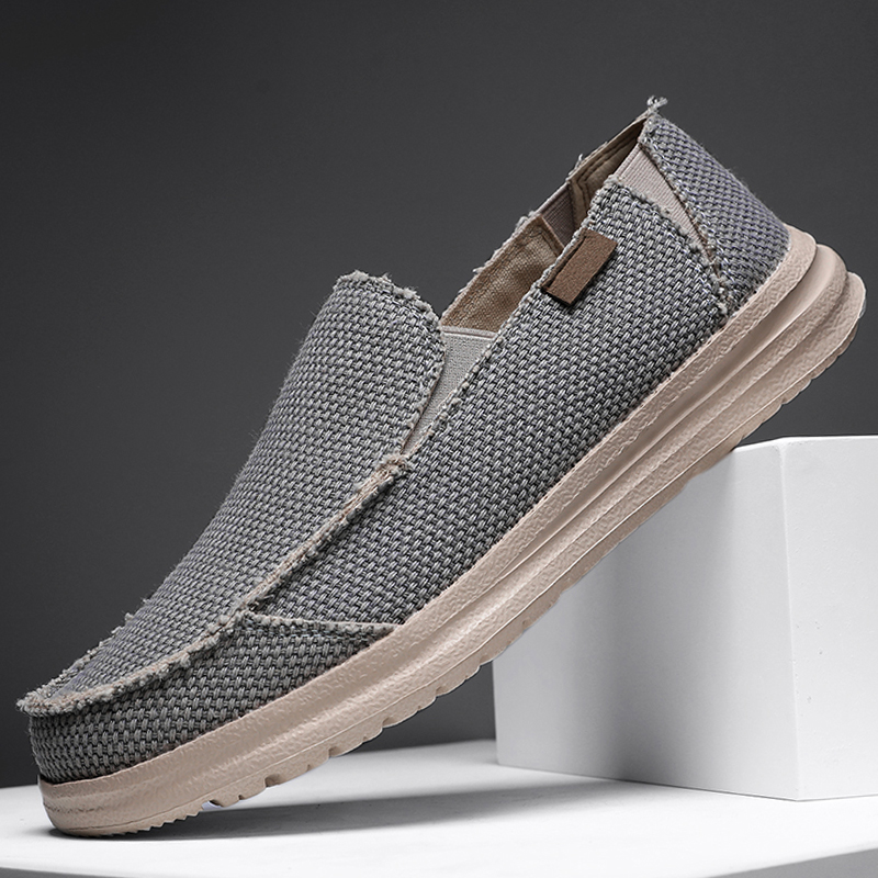 New Men Canvas Shoes Denim Sneakers Outdoor Men Canvas Shoes Light Sneakers Vulcanize Loafers Flat Breathable Men Walking Shoes