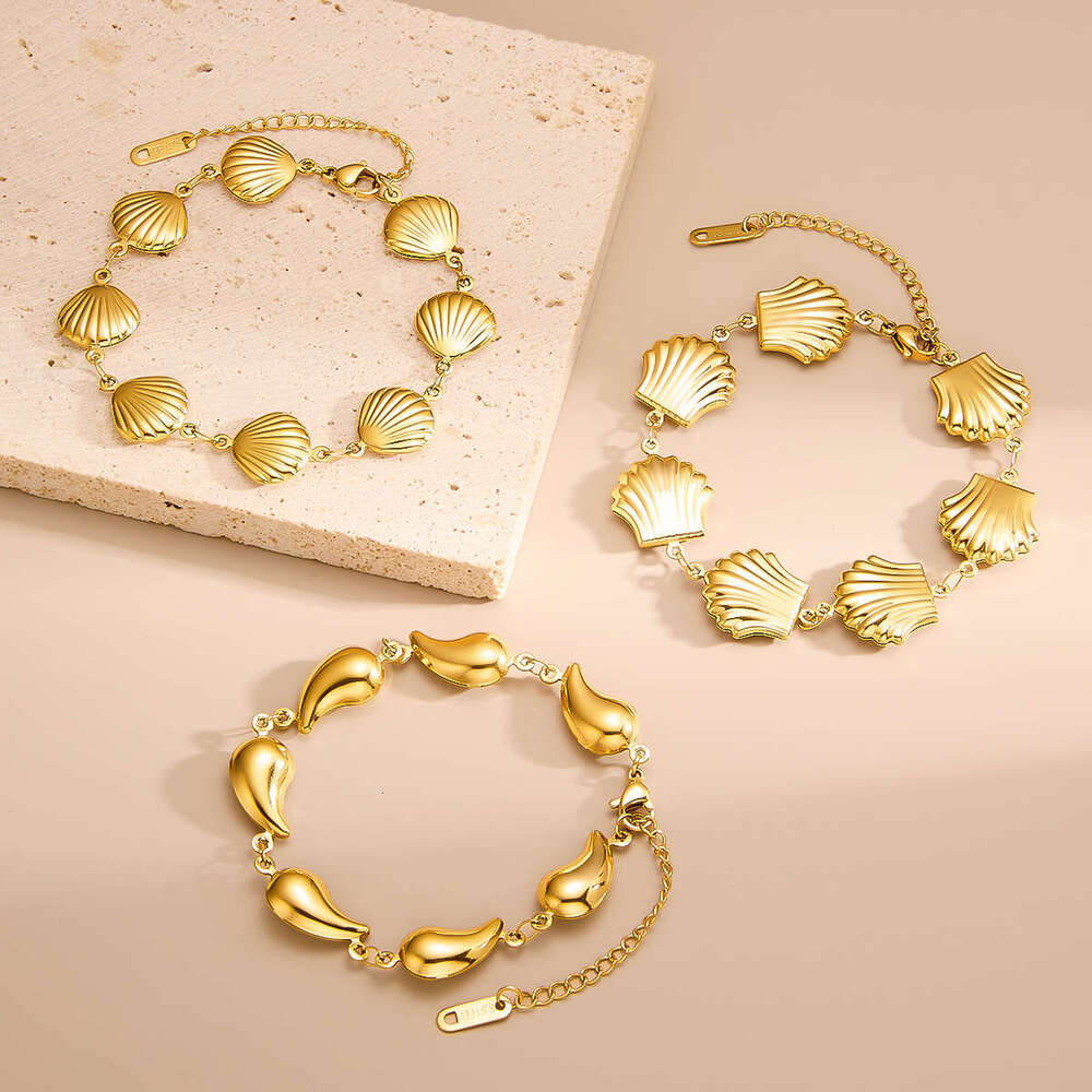 Designer Bracelet Titanium steel bracelet for women plated with 18k gold non fading adjustable bracelet for women versatile and high-end feel handmade