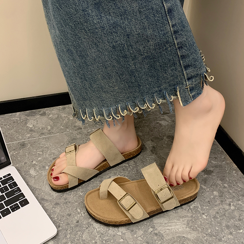 Shoes Beach Slippers Women Summer Slides Pantofle Rubber Flip ps Sabot Soft 2024 Hawaiian Flat Casual Rome Leisure Female Sho 0e20