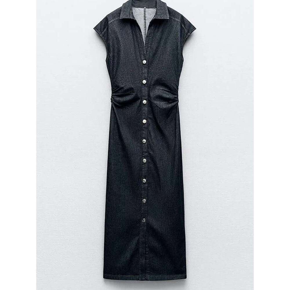 Women Elegant Metal Single Breasted Denim Dress Fashion Short Sleeves Pleated Slim Fits Dresses 2024 New Female Street Robes