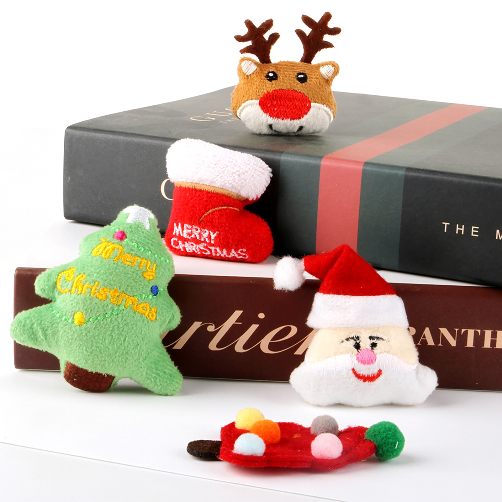 Soft Plush Toy Christmas Theme Adorable Fine Sewing Bite Resistant Stuffed Toy For Pets Dogs Cats