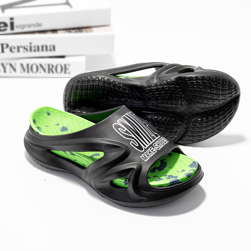 Fashion Men's Slippers Outdoor Indoor Sandals Beach Men Casual Shoes Thick Soft Sole Slides Men Flip-flops Men's Couple Slippers