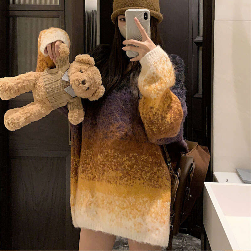 Mohair gradient contrasting color V-neck for women in autumn and winter, lazy style, casual, loose, medium to long knitted sweater top