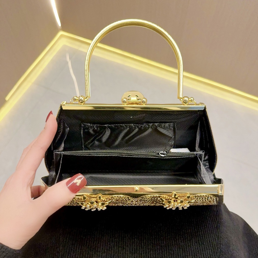 New Women's Diamond Embedding Small Fashion Evening Dress Handbag Oblique Straddle Banquet Bag