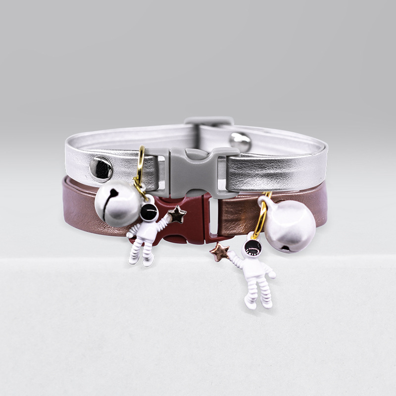 Adjustable Cat Collar, Pu Pet Collar with Bell and Spaceman Pendant Decoration To Prevent Getting Lost for Kittens and Puppies
