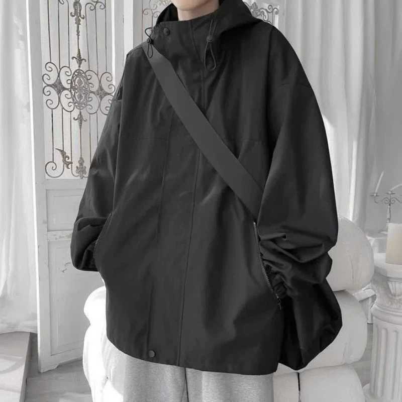 Mens black zipper splicing loose jacket Spring and Autumn new long sleeved solid trend casual jacket fashionable retro mens clothing W240914