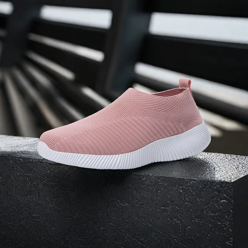 Sier High Top Sneakers For Women 2024 Designer Woman Brands Tenid Low Heel Shoes Slimming Womens Loafers Tennis