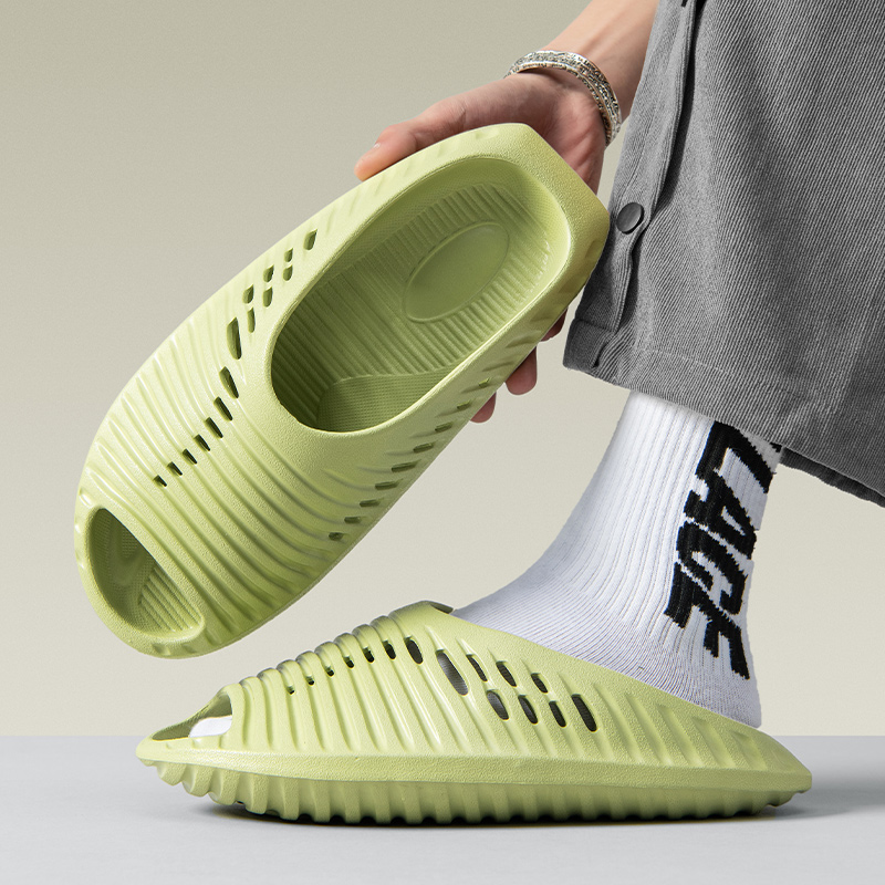 Men's New Open Toe Slippers Fashion Casual Breathable Indoor Slippers Solid Color Soft Wear-resistant Non-slip Male Beach Shoes