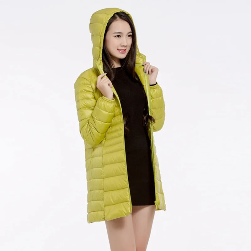 Womens medium length hoodie ultra-thin lightweight large-sized womens jacket wholesale and airdrop for autumn and winter 240913
