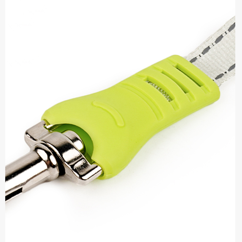 Retractable Dog Leash,Dog Walking Leash for Medium Large Dogs Up To 50kg,One Button Break & Lock,Heavy Duty Reflective No Tangle