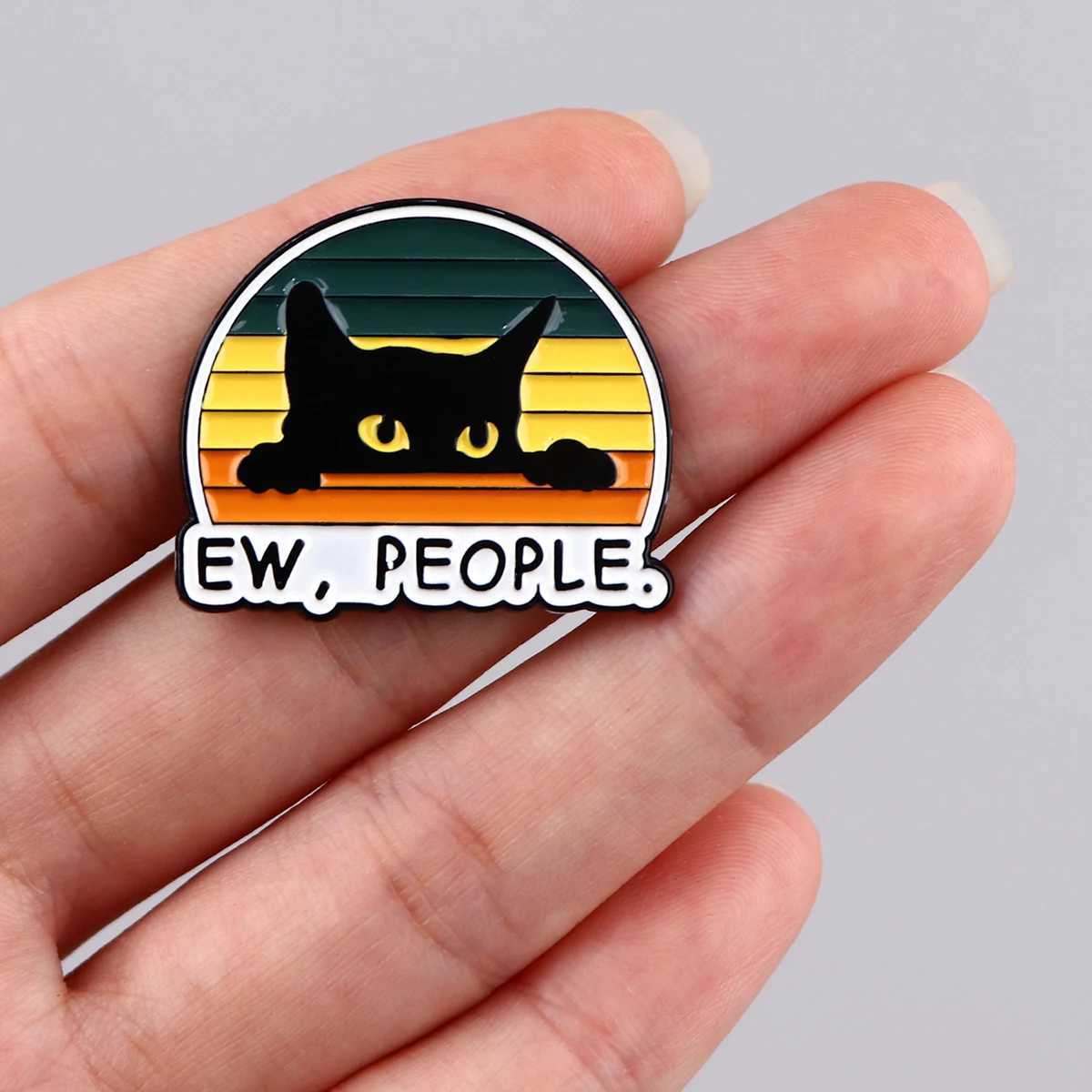 EwPeople Funny Black Cat Enamel Pin Brooches For Women Lapel Pins Badge on Backpack Costume Accessories Jewelry Vintage GiftX240914