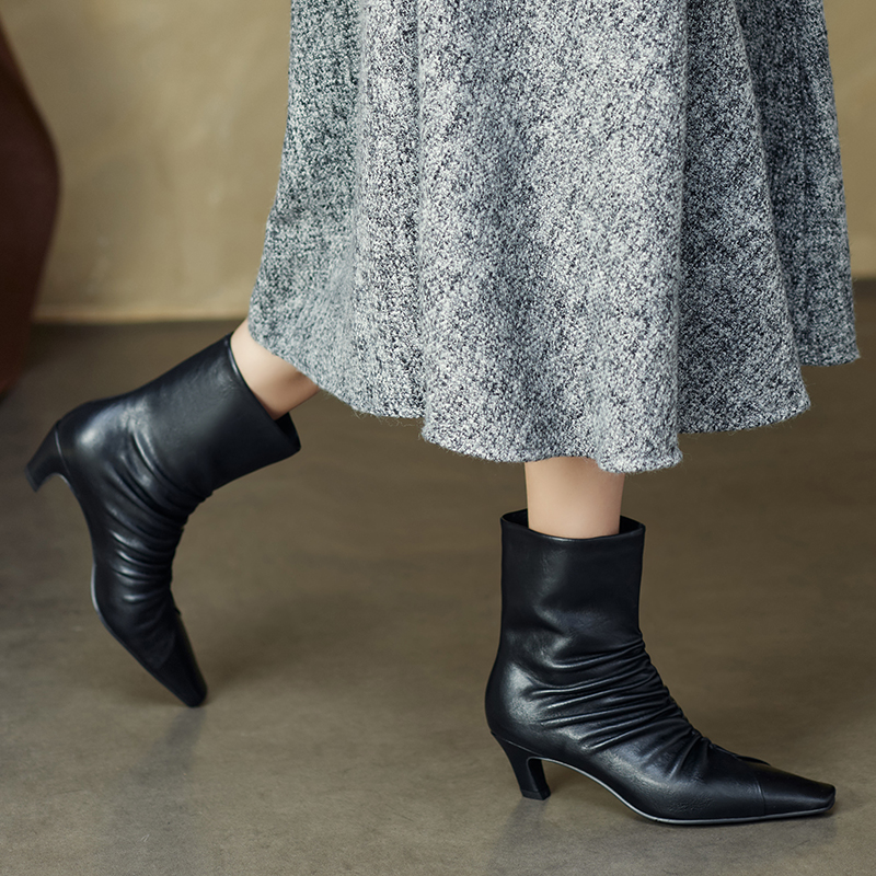 2024 Autumn Winter Women Boot Fashion Solid Pointed Toe Short Ladies Shoes High Heel Ankle Pleated Modern Boots b0bd