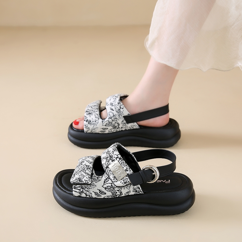 Sandals 2024 Retro Woman Shoes Summer Heels Med New Gladiator Original Girls Medium Clogs Real Rome Genuine Leather Slides Rubbe 6516 ium