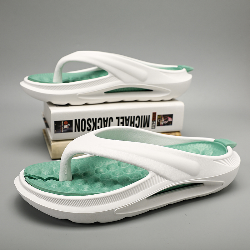 Men Flip Flops Massage Indoor Outdoor Slippers Thick Sole Comfortable Mens Beach Sandals Non-slip Bathroom Home Men's Flip Flops