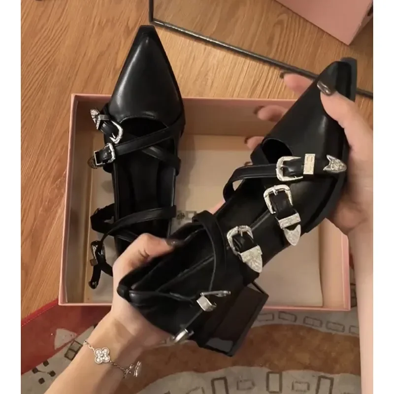 Woman Elegant with Low Casual Leather Fashion Designer Heels Gothic Shoes Pointed New Toe Thick Heel Punk Belt Buckle 8358