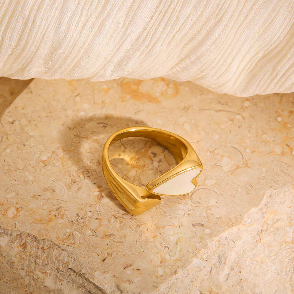 Hot sell 18k gold plated ring women's non fading hot selling new style simple and high-end personalized stainless steel ring Luxury Rings Party G