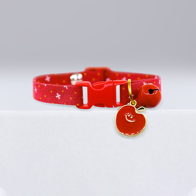 Cat Collar with Cute Polka Dots Not To Strangle The Cat Collar Fruit Pendant Small Dog Teddy Pomeranian Dog Collar Accessories