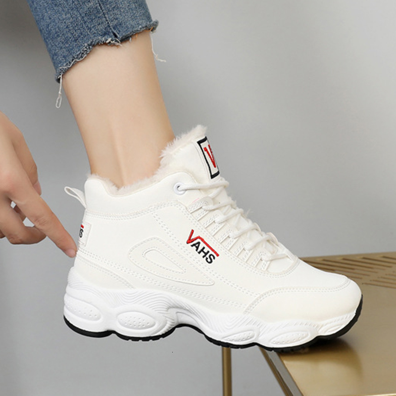 Snow Boots 2024 New Woman Warm Comfortable Outdoor Sneakers Women Shoes Fashion Vulcanize Platform Footwear
