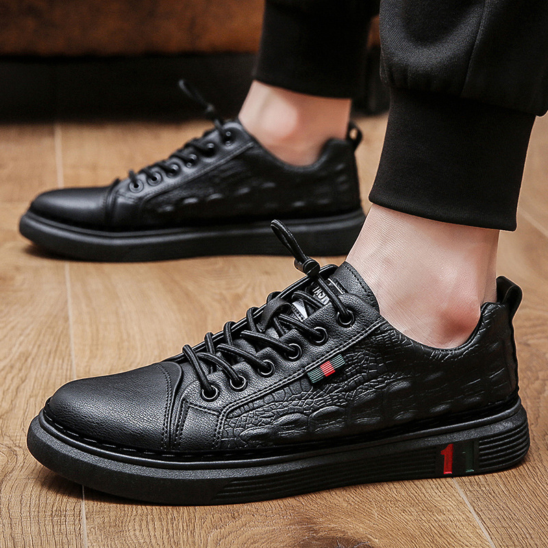 Casual Leather Men's British Style Designer Shoes Elastic Band Outdoor Moccasins Sneakers Loafers Men 43cd dh1102140405