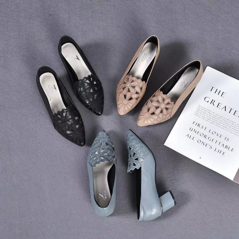 Spring New Flowers Hollow Sandals Women Retro Pointed Toe Chunky High Heels Breathable Fashion Ladies Shoes Zapatillas Mujer