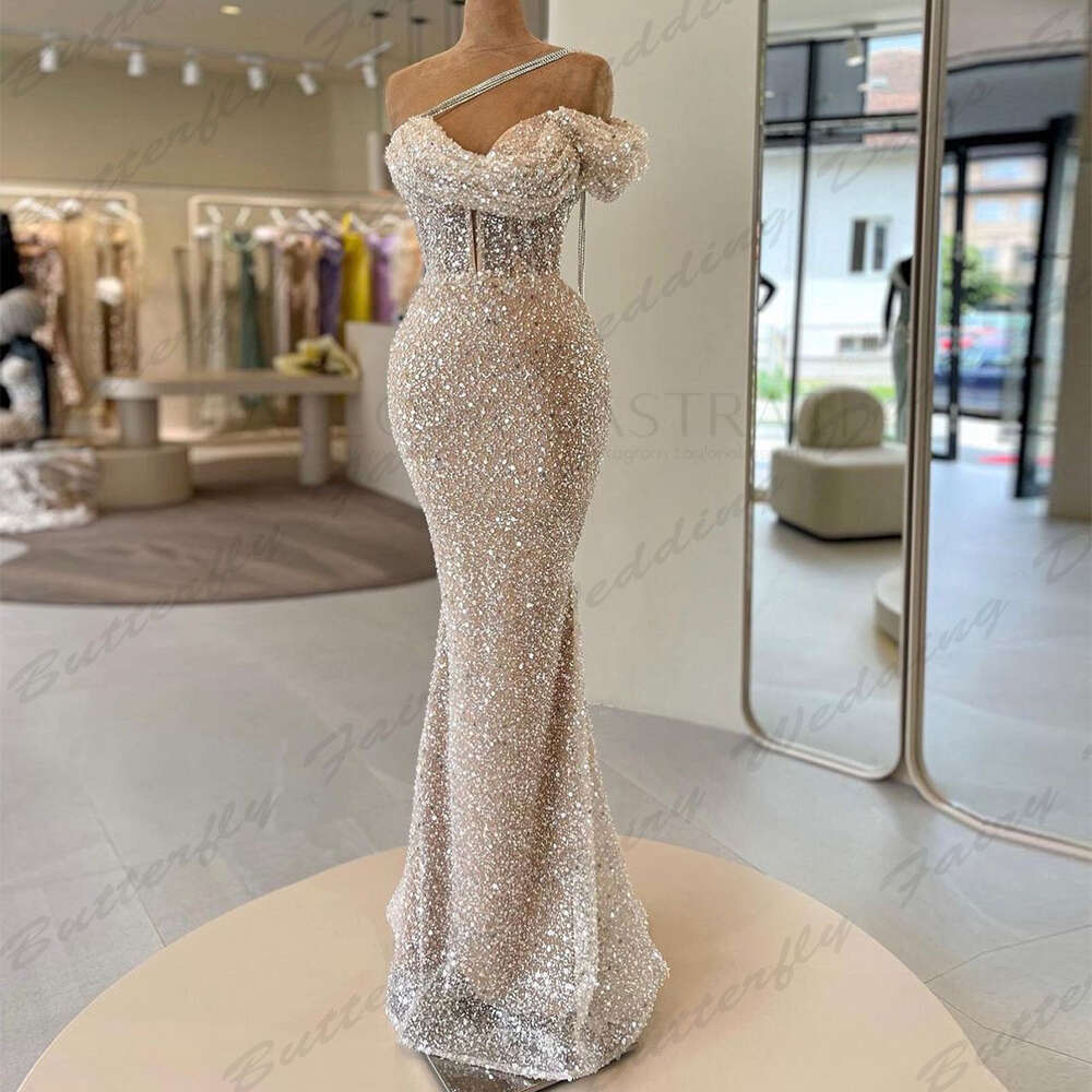 Elegant Beautiful Evening Dresses Fascinating Sparkg Beading Sexy Mermaid Off Shoulder Sleeveless Simple Mopping Prom Gowns