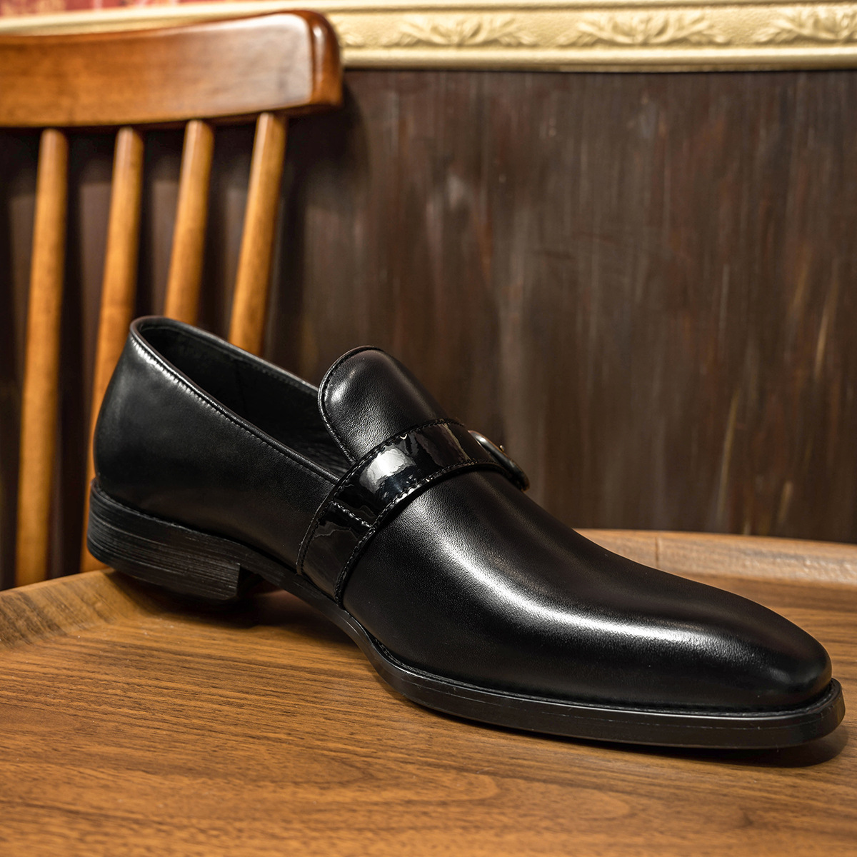 2024 Classic Mens Wedding Dress Shoes Genuine Cowhide Leather Buckle Loafers Slip-On Casual Business Party Formal Shoes for Men