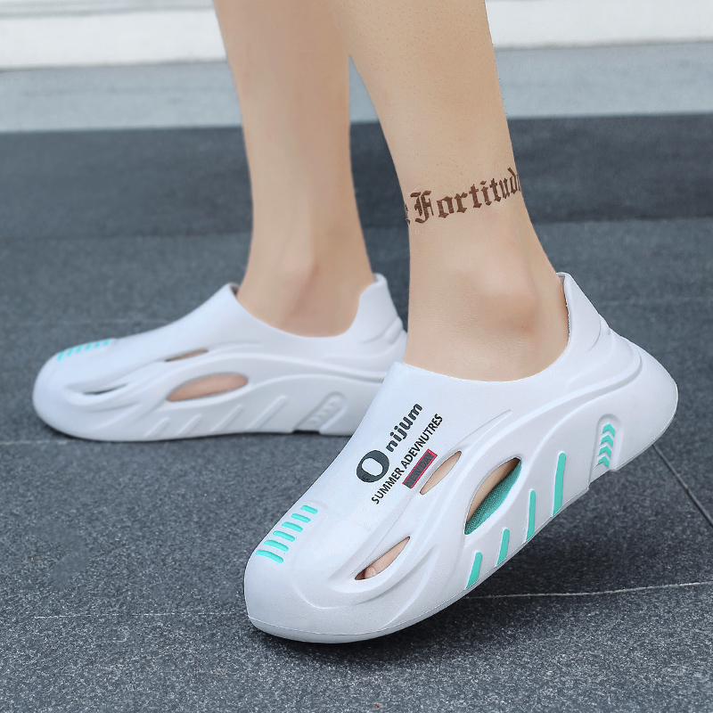 Fashion Men's Outdoor Sandals Slippers Beach Comfortable Slides Eva Soft Clogs Men Casual Shoes Water Shoes Men Beach Sandals