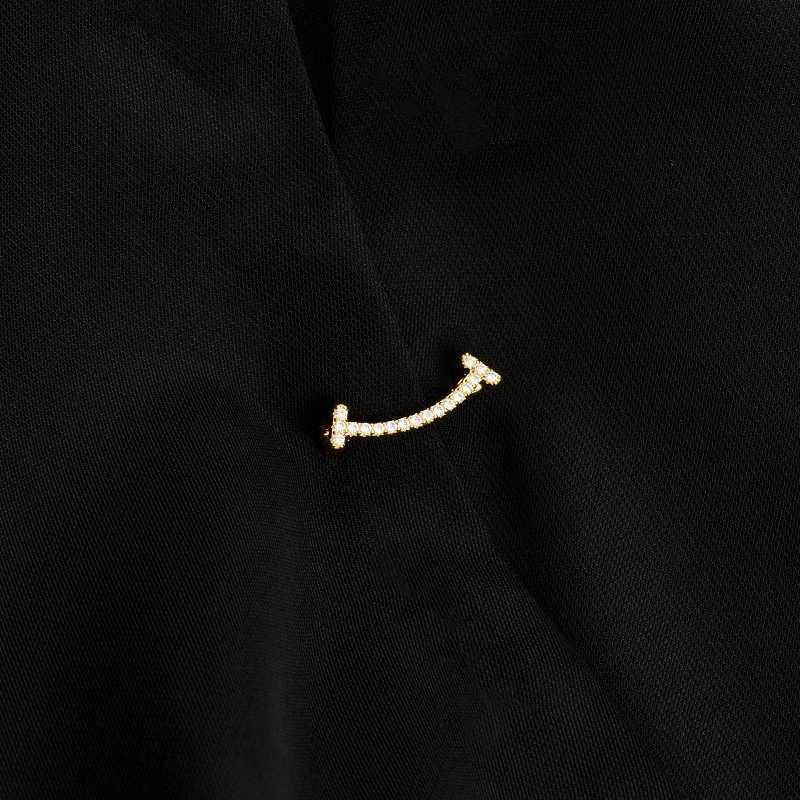 Exquisite Smile Anti Slip Buckle Brooches for Women Enamel Pins Sweater Cardigan Clip Coat Summer Dress JewelryX240914