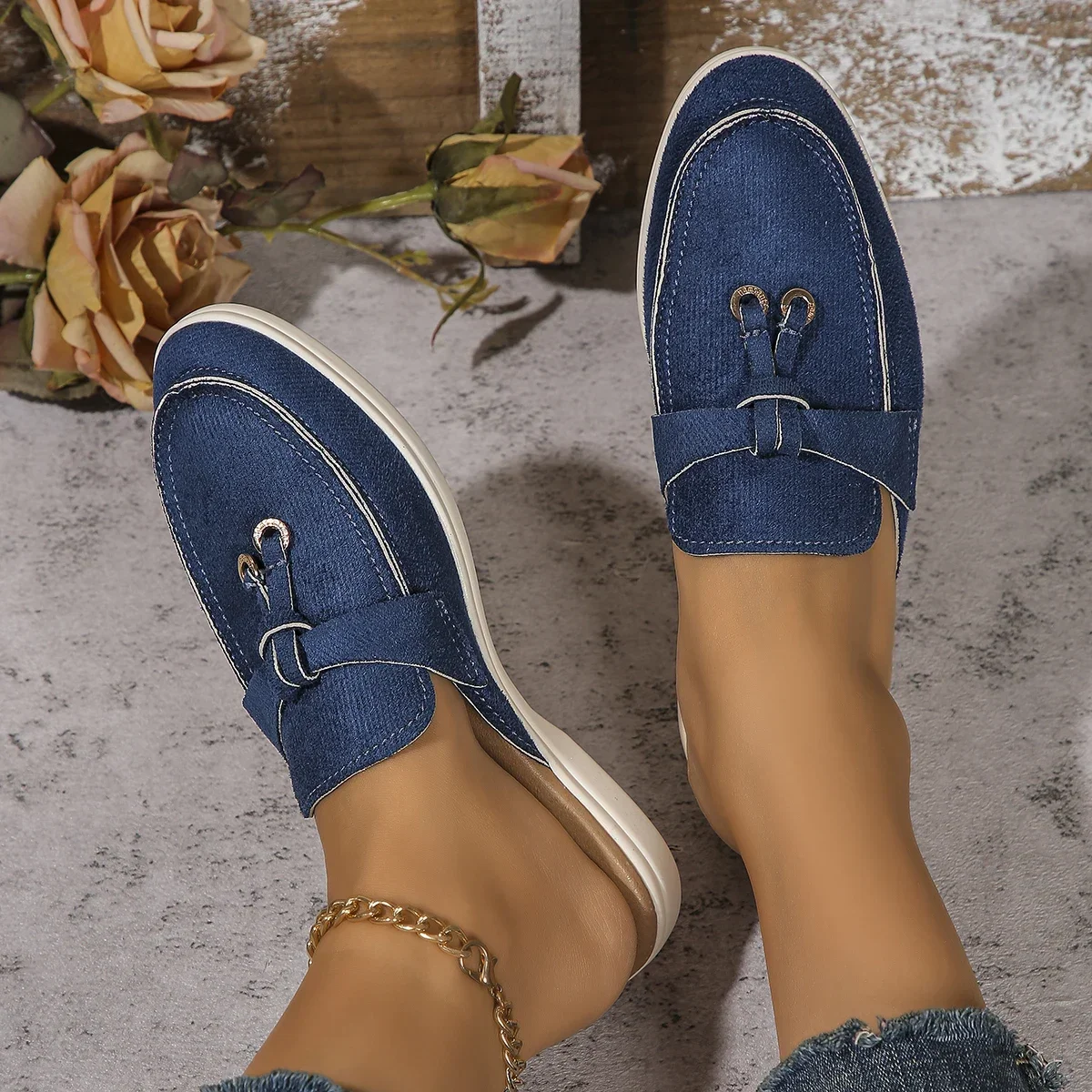 New Casual Flat Bottom Mules Lock Tassel Loafers Fashion Women Single Brand Metal Buckle Slipper Comfortable Slip on Shoes 650a 1c1c