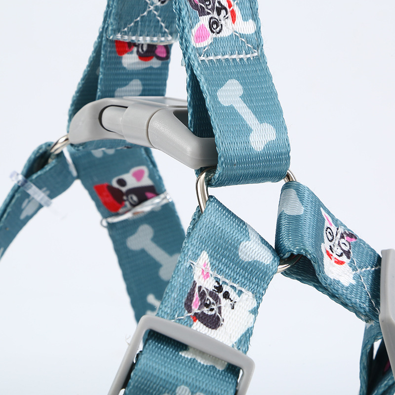 Adjustable Vest Style Dog Harness with Matching Leash To Prevent Breaking Loose Pet Harness and Leash Set for Cats and Puppies