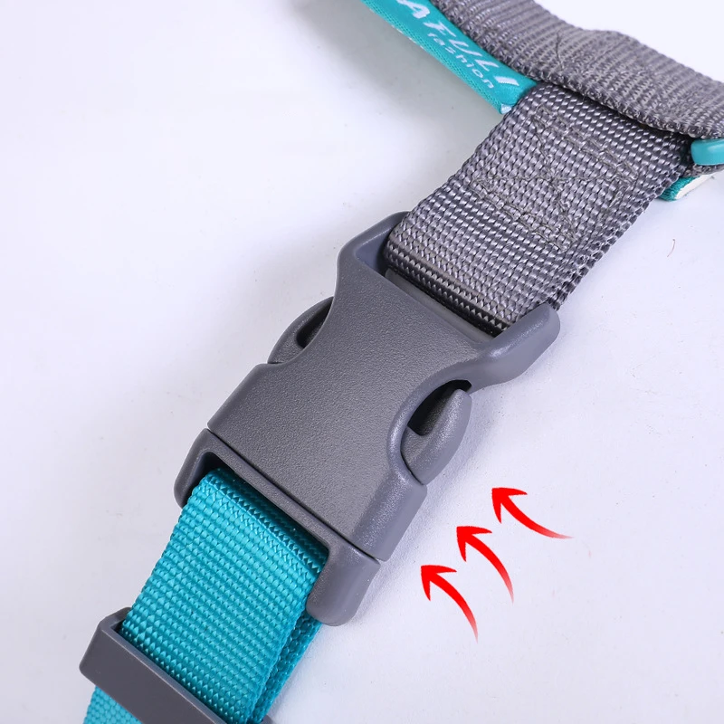 Pet Harness and Leashes Adjustable Dog Harness Medium & Large Dog Walking Leash Explosion-proof Punching Dog Chain Pet Supplies