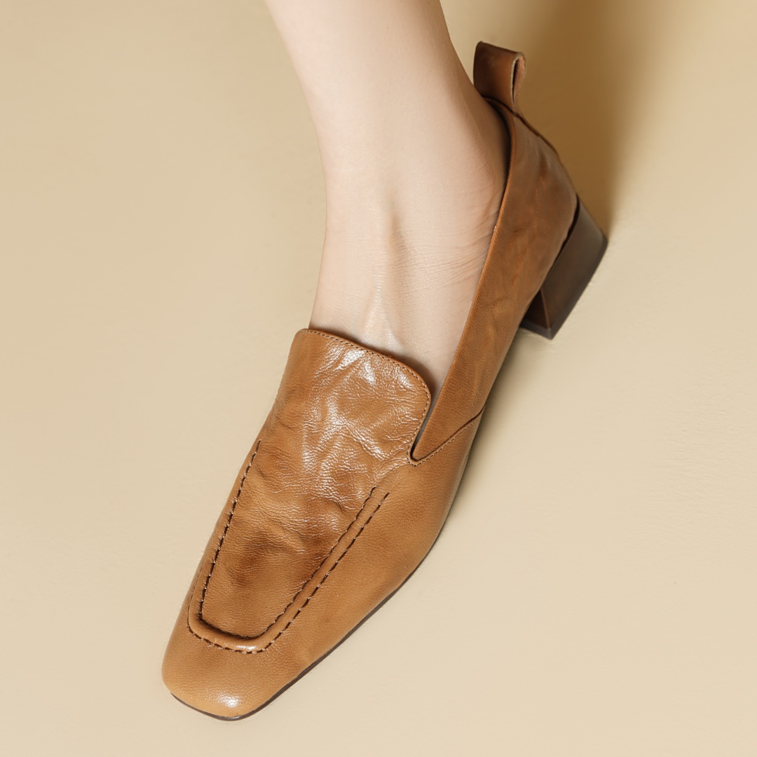 Spring 2024 new plus size 34-42women's sheepskin slip-on flats loafers high quality soft comfortable square toe New moccasins shoes 903a
