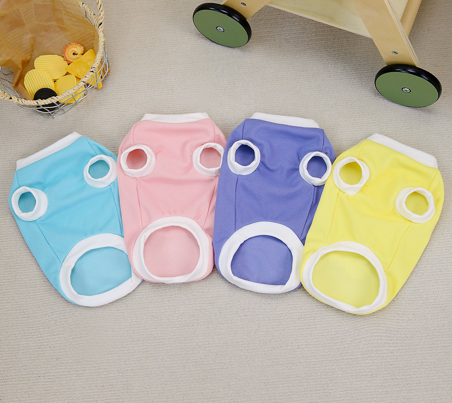 Autumn Custom Label Pet Cute Pattern Hot Stamping Dog Vest Teddy Breathable Clothes
