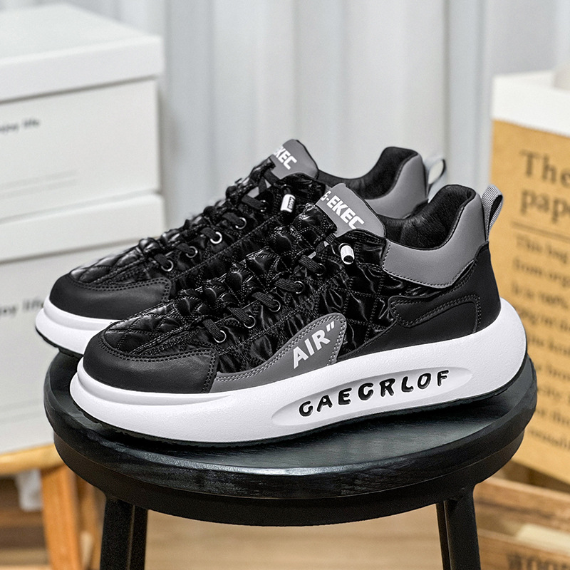 Casual Thick Soled Sneakers Breathable Autumn Men's Slip on Walking Flats Fashion Vulcanized Shoes 2024