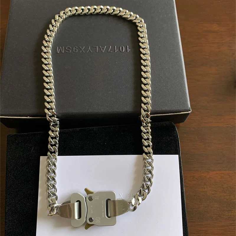 Pendant Necklaces Hip High Street ALYX Hero Chain Necklace Mens 1 1 Metal Buckle Accessories 1017 ALYX 9SM Necklace Chain J240909
