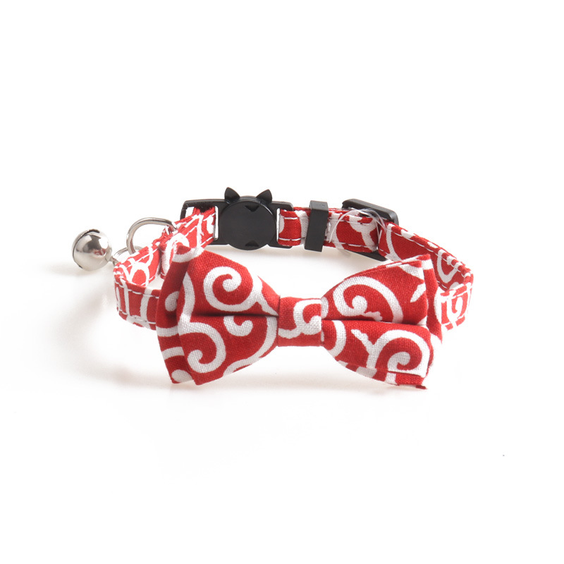 Fashionable Small Size Cat Collar with Bow Tie and Animal Pattern Personalized Cat Head Buckle for Stylish Pets