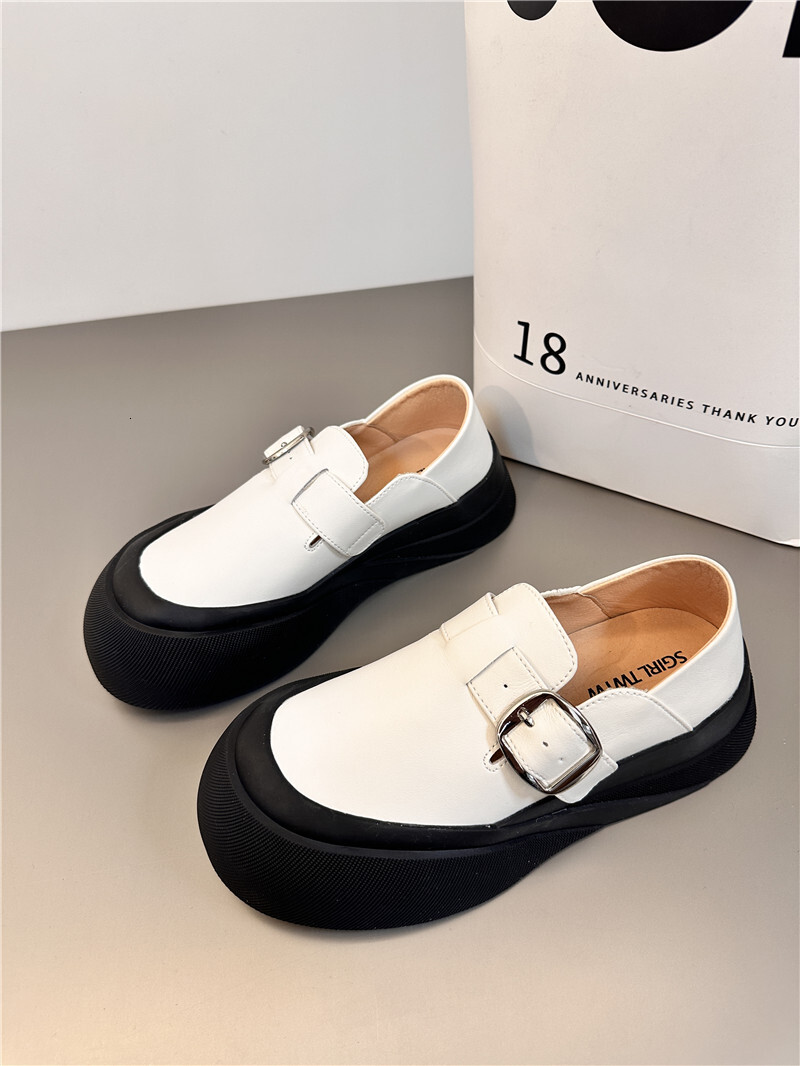 Hi, high-quality big head women's belt Buck flat shoes leather casual thick heels shoes