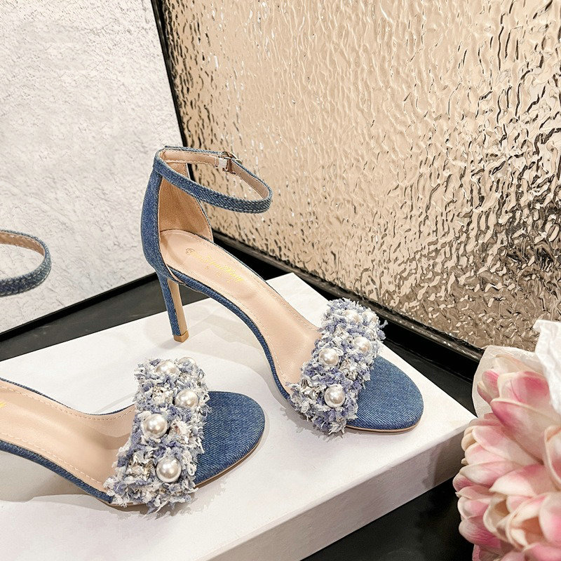 New 2024 Summer Pearl Sandals Round Head New Open Toe Fashion All-in-one Korean One-e Belt Denim High Heels b791