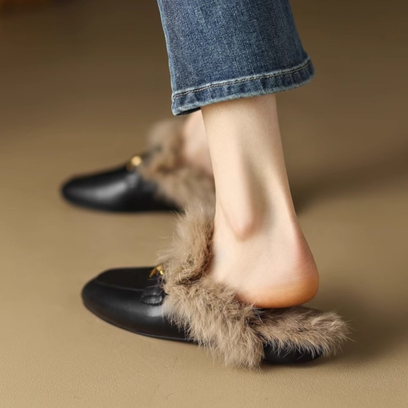Women's Mules Fluffy Loafers Metal Chain Slip on Plush Shoes New Winter Cover Slippers Warm Slides Female Leather Flats 1664N