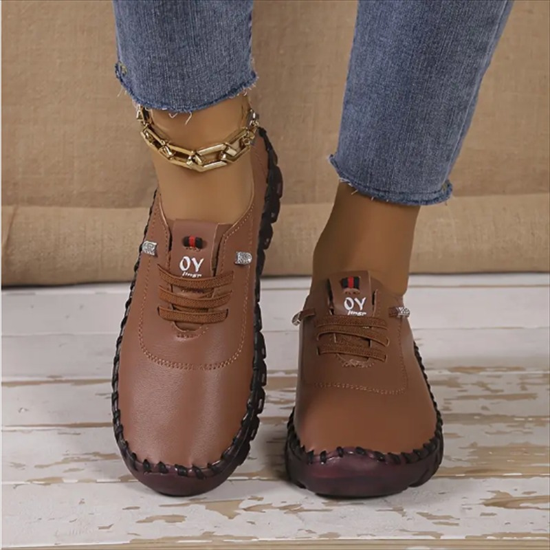 New Thick Soles Large Size Explosion Hand-stitched Beef Tendon Soft Sole Mother Shoes Women Casual All Match Single Shoes