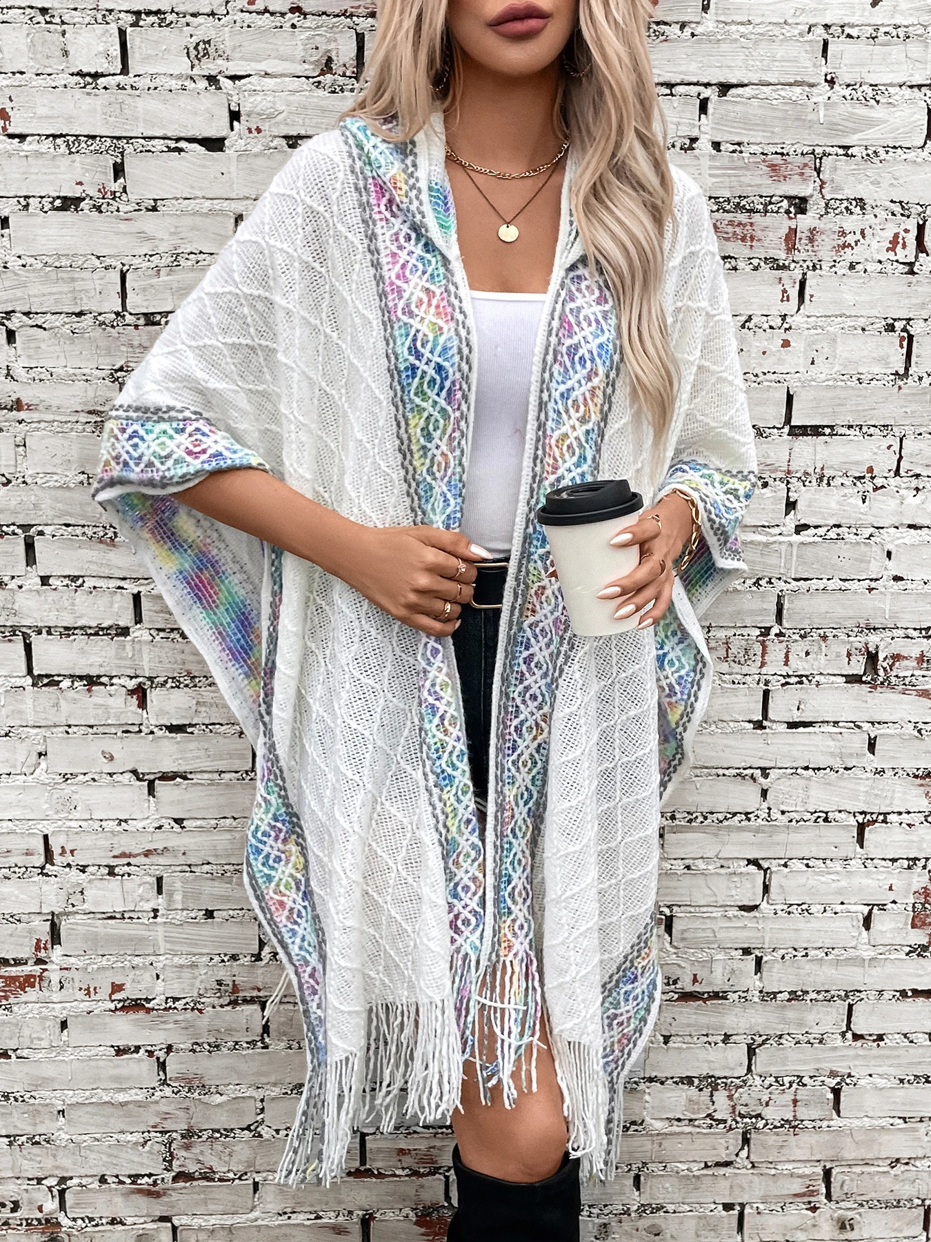 Contrast colored hooded long knitted tassel cape autumn and winter loose womens sweater shawl jacke 240914