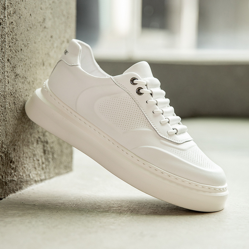 Designer 2024 for Men New Leather Casual White Breathable Flat Skateboard Shoes Street Cool Lace-up Sneaker 2789