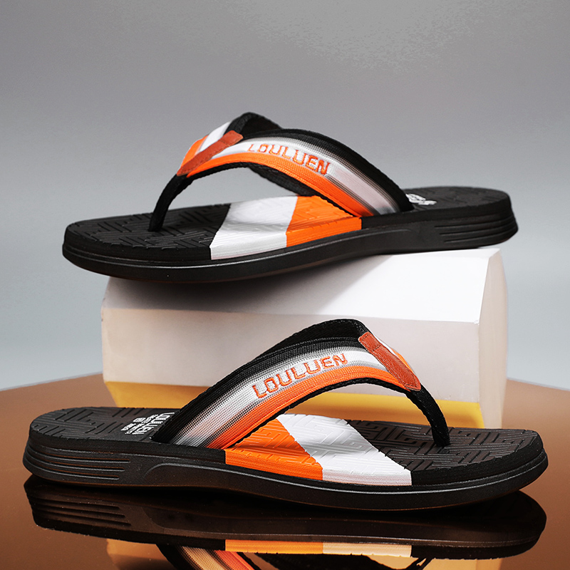 High Quality Men's Flip Flops Outdoor Indoor Slippers Slides New Design Men Beach Sandals Non-slip Home Men Slippers Flip Flops
