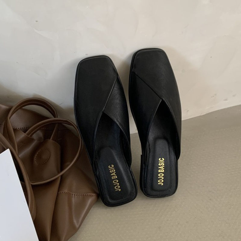 Half drag flat slippers internet New famous sandals 2025 spring and summer outdoor casual soft soled toe mule low heeled shoes