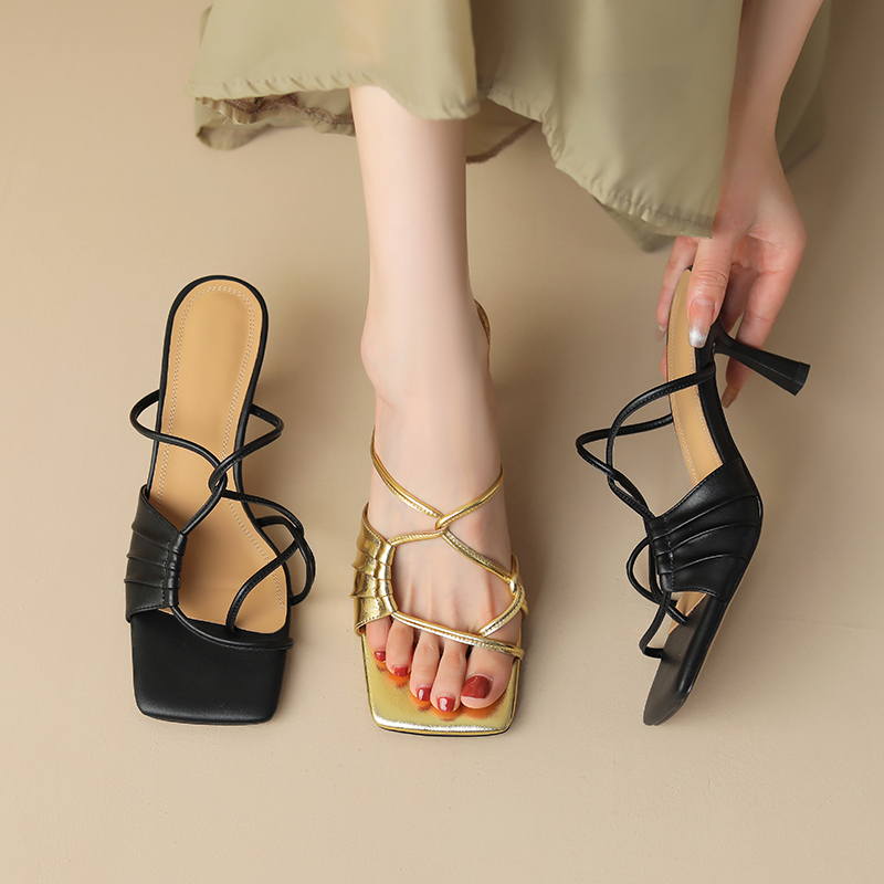 2024 New Outside Women Shoes Sandals Fashion Summer High modern Slippers Thin New Heels Outdoor c7b3