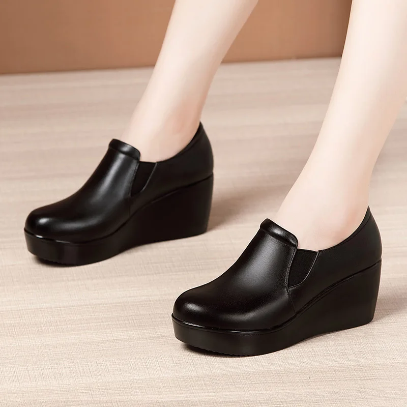 Real Soft Leather Deep Mouth Pumps Round Toe Mid Heel Non-Slip Sole All-Match Fashion Comfortable and Casual Working Mom's Shoes
