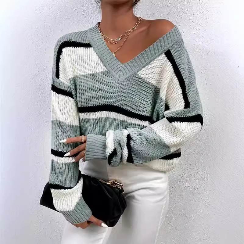 dongdumaoyi Women's pullover sweater autumn and winter new V-neck contrasting splicing loose and fashionable sweater F0914#41